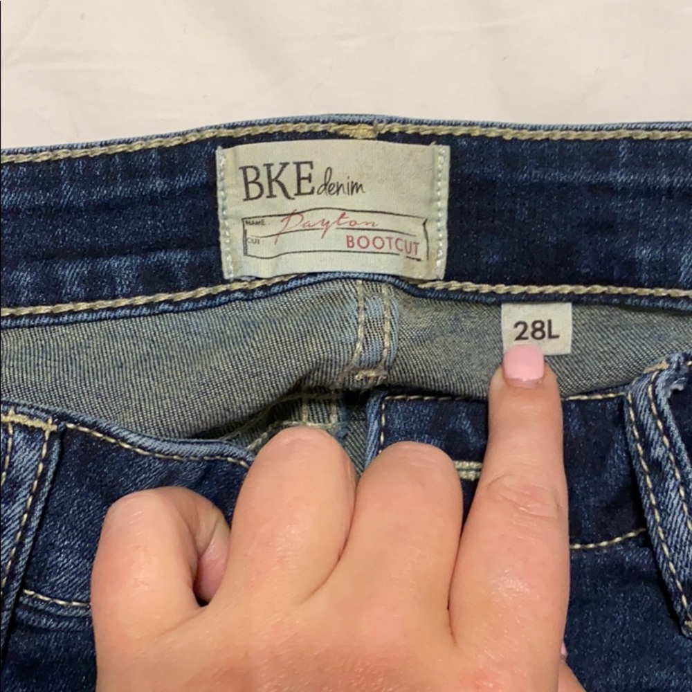 Buckle Jeans